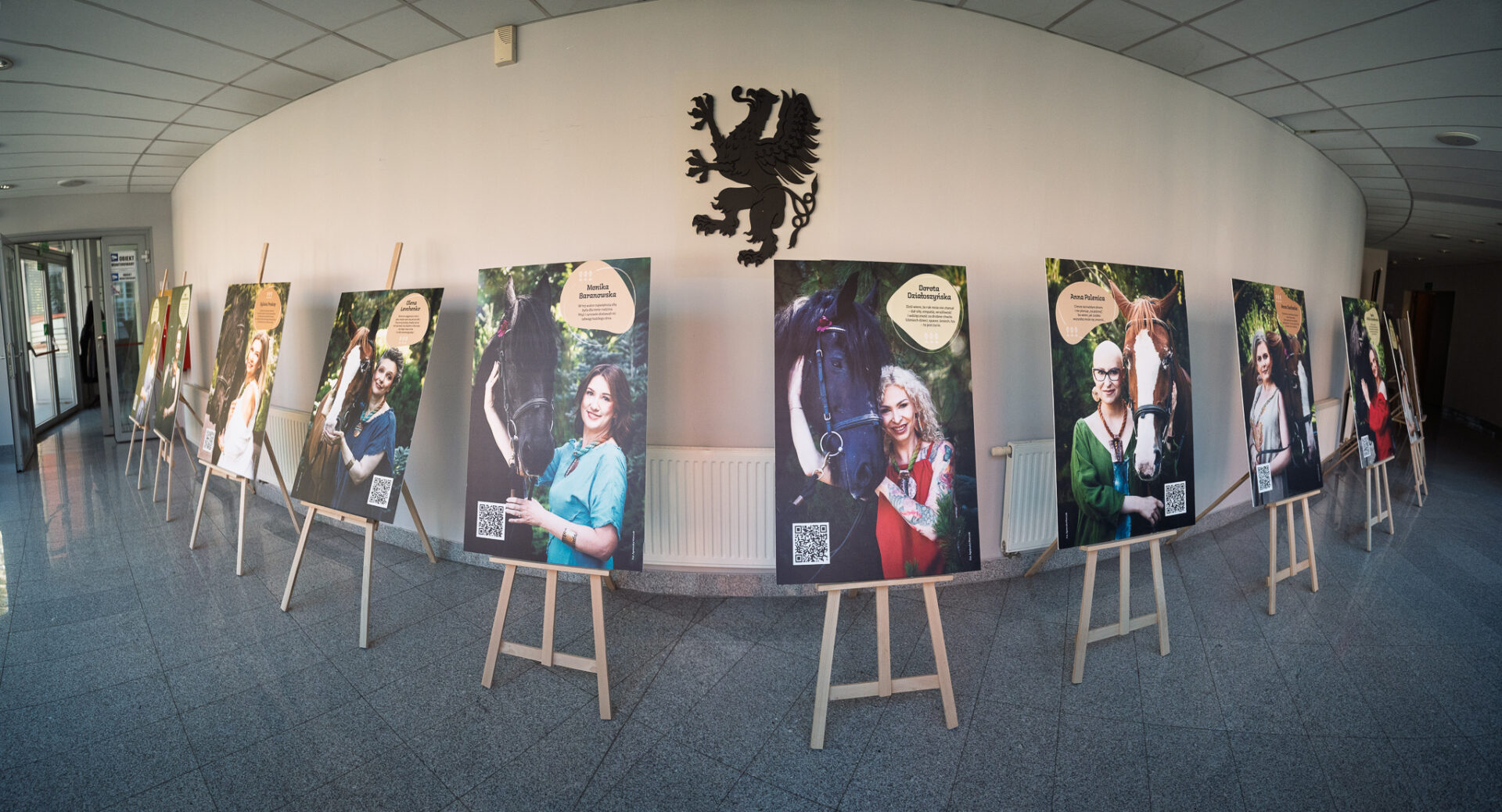 #kobieTYtoSiła. Obejrzyj wystawę i poznaj historię 12 niezwykłych kobiet