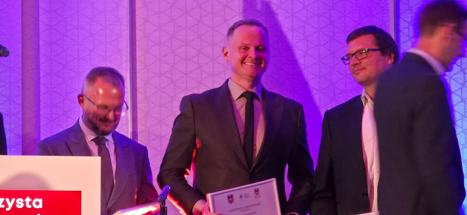 Gratulujemy! Dr Tomasz Cwaliński – chirurg onkologiczny z Zaspy zdobył certyfikat umiejętności LAPCO Poland